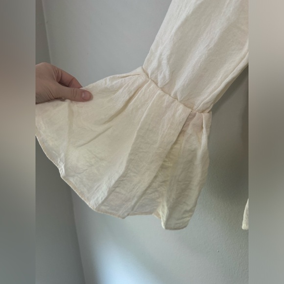 Anthropologie Amadi Blouse milkmaid peasant style Cream Long Sleeve Textured - Picture 4 of 5